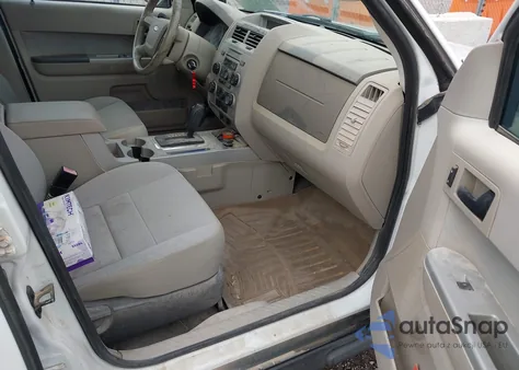 2011 Ford Escape Xlt from USA, damaged, VIN 1FMCU9DG4BKA94061